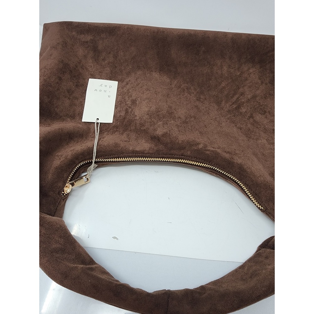 A New Day Brown Faux Suede Slouchy Hobo Handbag Gold Zipper Shoulder Bag NWT - Picture 6 of 9